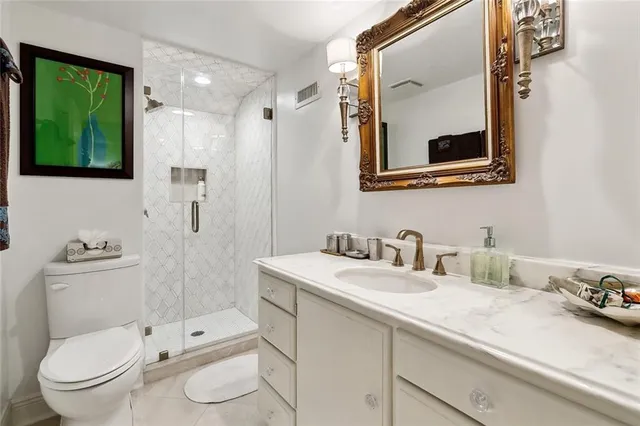 $2,200,000 | 105 Mulberry Drive, Metairie, LA 70005