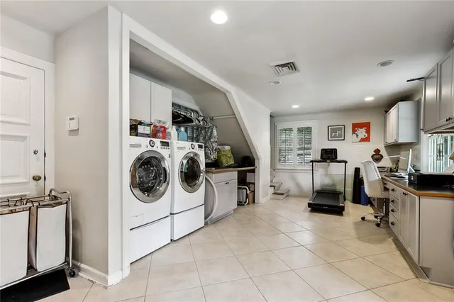 $2,200,000 | 105 Mulberry Drive, Metairie, LA 70005