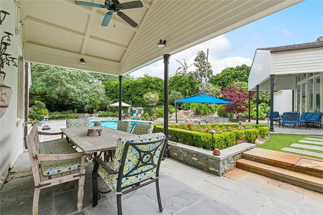 $2,200,000 | 105 Mulberry Drive, Metairie, LA 70005