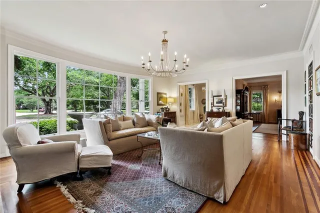 $2,200,000 | 105 Mulberry Drive, Metairie, LA 70005