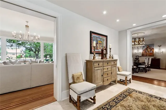 $2,200,000 | 105 Mulberry Drive, Metairie, LA 70005