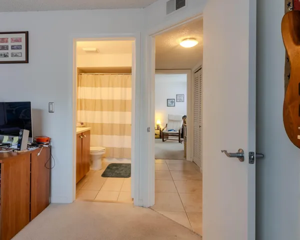 $290,000 | 1345 Crystal Way, Unit B, Delray Beach, FL 33444