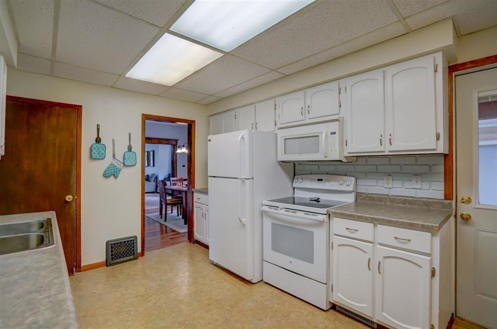 146 Union Street Sun Prairie, WI 53590 - Photo 3 of 29