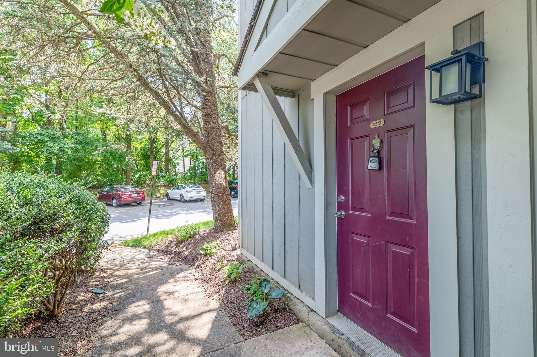 2273 Hunter's Run Drive Reston, VA 20191 - Photo 3 of 34