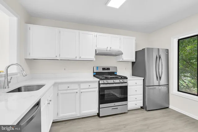 $394,900 | 2273 Hunter's Run Drive, Reston, VA 20191