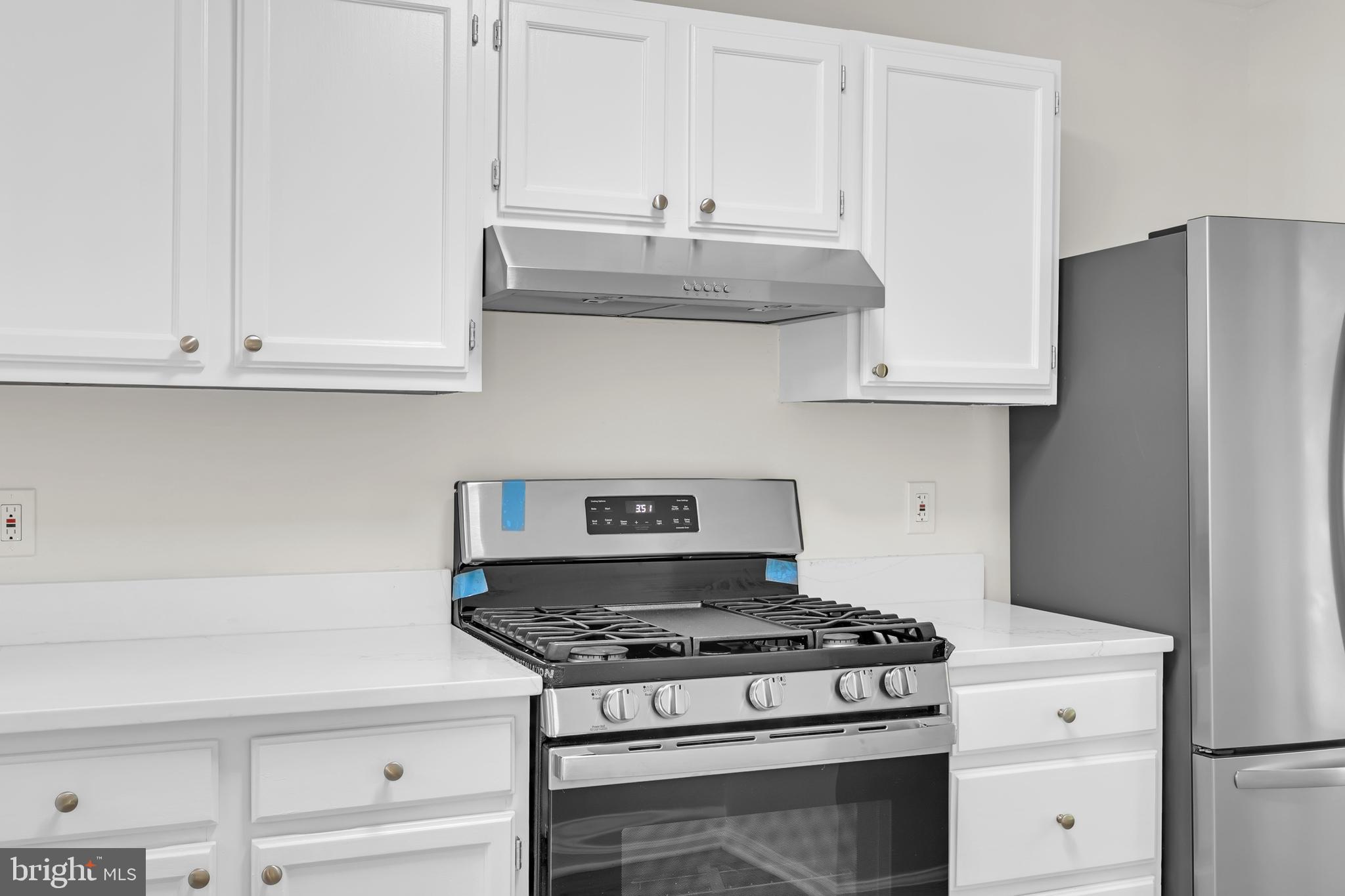 2273 Hunter's Run Drive Reston, VA 20191 - Photo 7 of 34