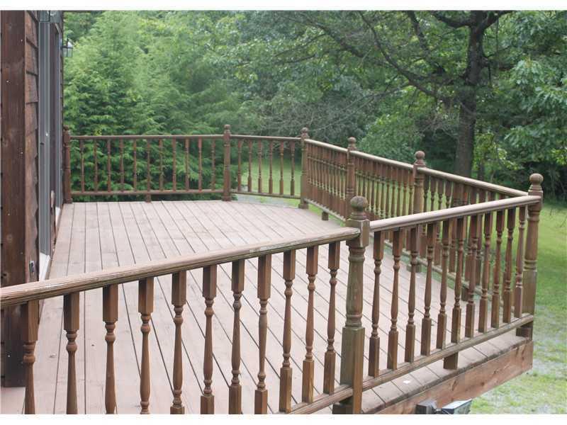 168 Cornetti Road Cabot, PA 16023 - Photo 14 of 18 Patio/Deck.
