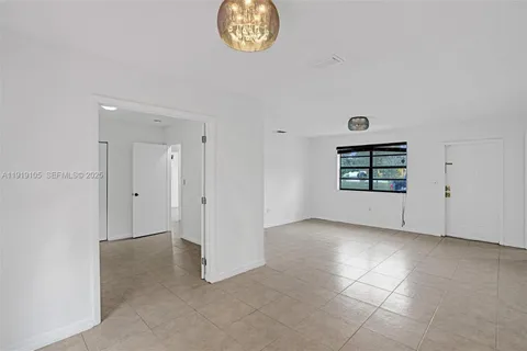 $515,000 | 1300 Northeast 215th Street, Miami, FL 33179