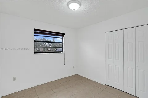 $515,000 | 1300 Northeast 215th Street, Miami, FL 33179