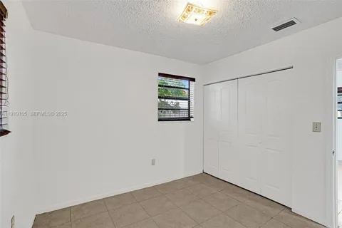 $515,000 | 1300 Northeast 215th Street, Miami, FL 33179