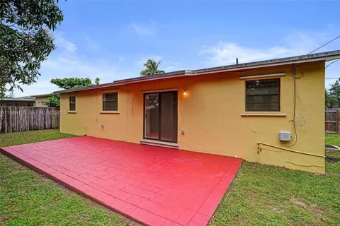 $515,000 | 1300 Northeast 215th Street, Miami, FL 33179