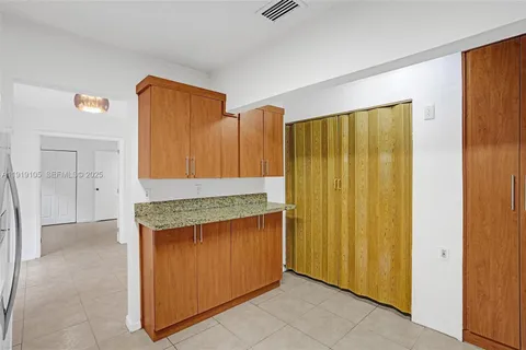 $515,000 | 1300 Northeast 215th Street, Miami, FL 33179