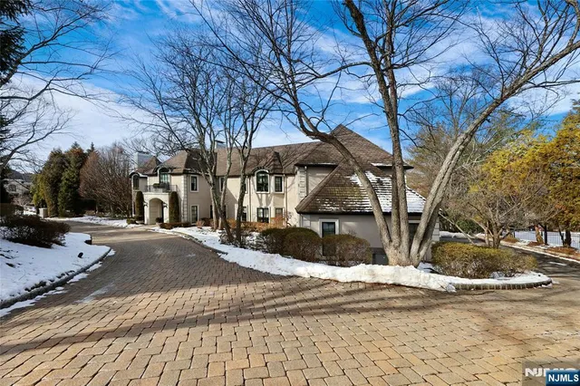 $4,198,000 | 66 Hoover Drive, Cresskill, NJ 07626