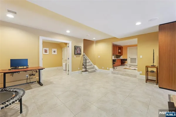 $4,198,000 | 66 Hoover Drive, Cresskill, NJ 07626