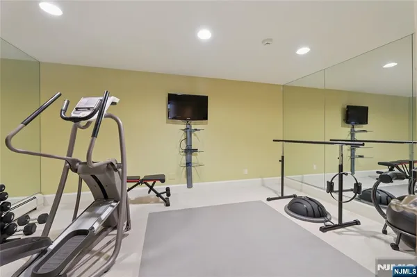 $4,198,000 | 66 Hoover Drive, Cresskill, NJ 07626