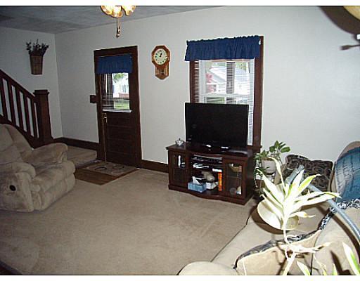 2502 Woodside Avenue Springfield, OH 45503 - Photo 2 of 25