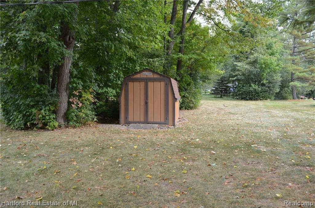 30098 Richmond Road Farmington Hills, MI 48334 - Photo 56 of 61