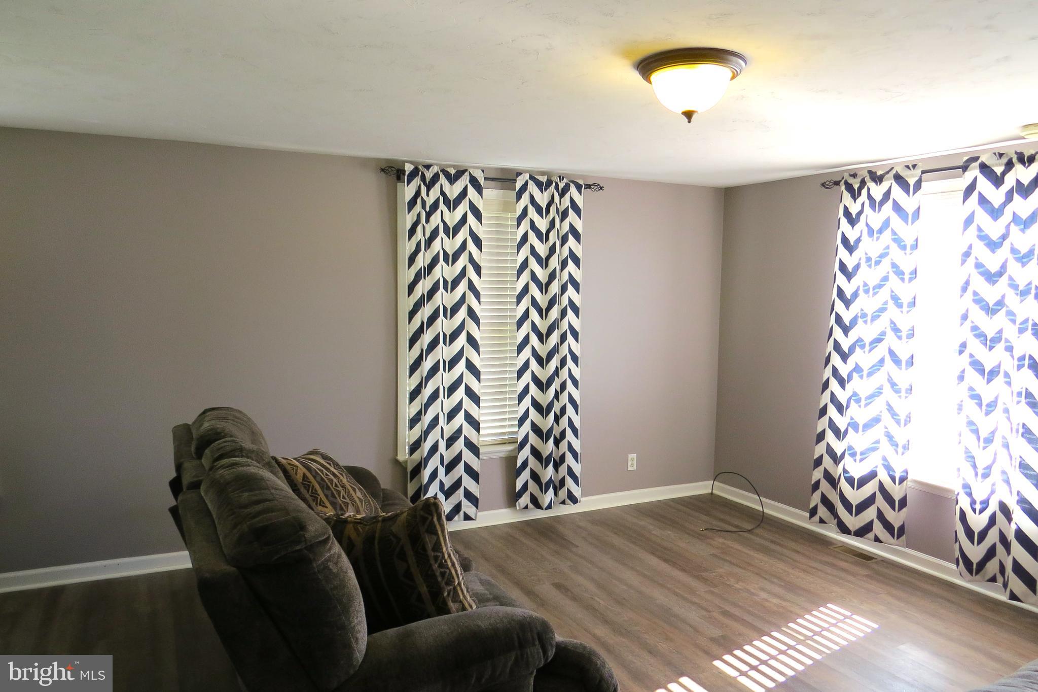5688 Pigeon Hill Road Spring Grove, PA 17362 - Photo 5 of 45