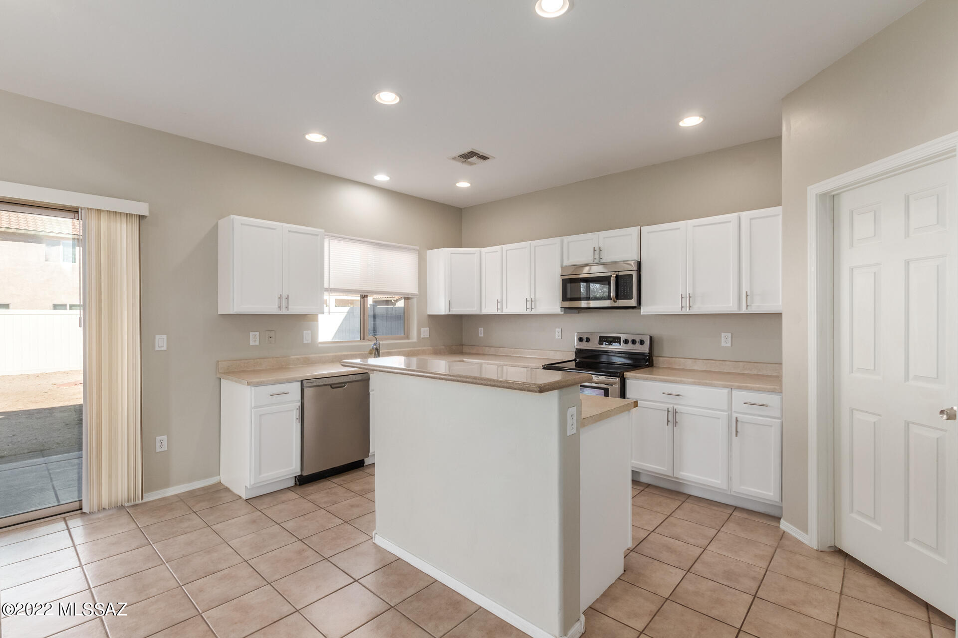 21100 East Frontier Road Red Rock, AZ 85145 - Photo 16 of 50