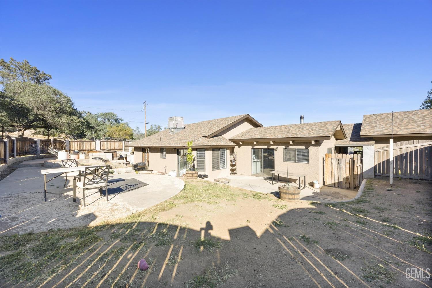 Undisclosed Address Tehachapi, CA 93561 - Photo 53 of 70