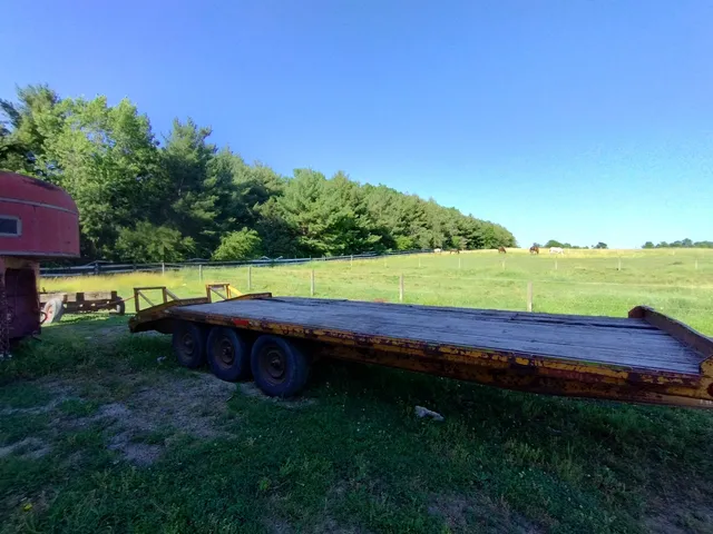 a view of a yard with an outdoor space