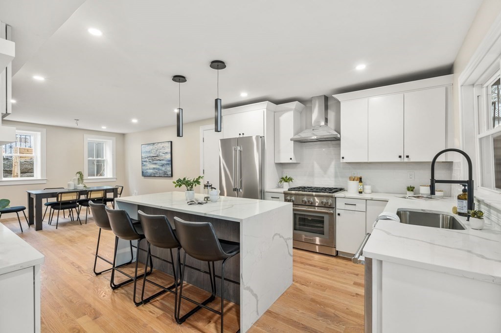 21 Linden Street Boston, MA 02127 - Photo 8 of 32