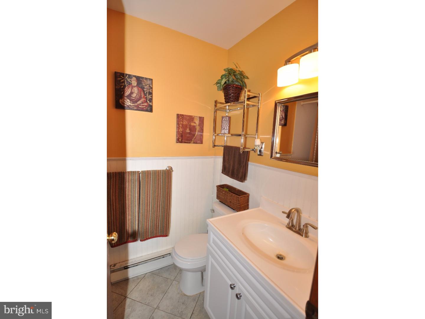 28426 School House Road Columbus, NJ 08022 - Photo 20 of 24 Bathroom