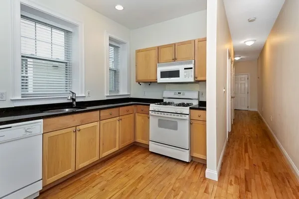 $3,100 | 268 Windsor Street, Unit 4, Cambridge, MA 02139