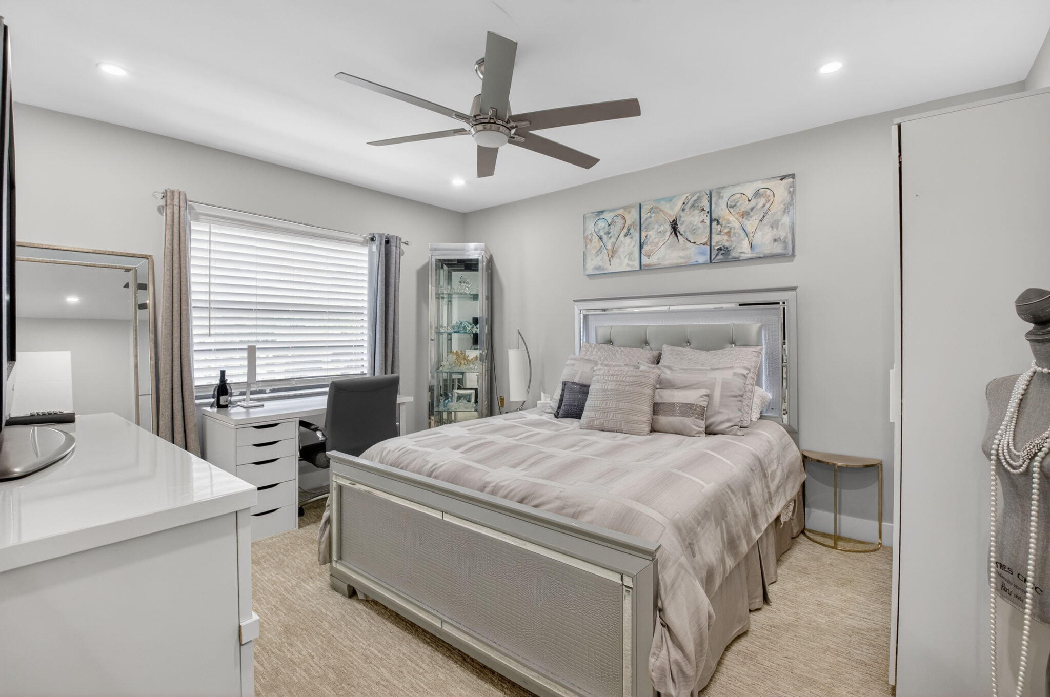 9299 Vista Del Lago, Unit 16D Boca Raton, FL 33428 - Photo 23 of 39 Second Bedroom