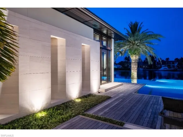 $21,500,000 | 3065 Fort Charles Drive, Naples, FL 34102