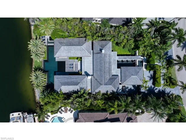 $21,500,000 | 3065 Fort Charles Drive, Naples, FL 34102