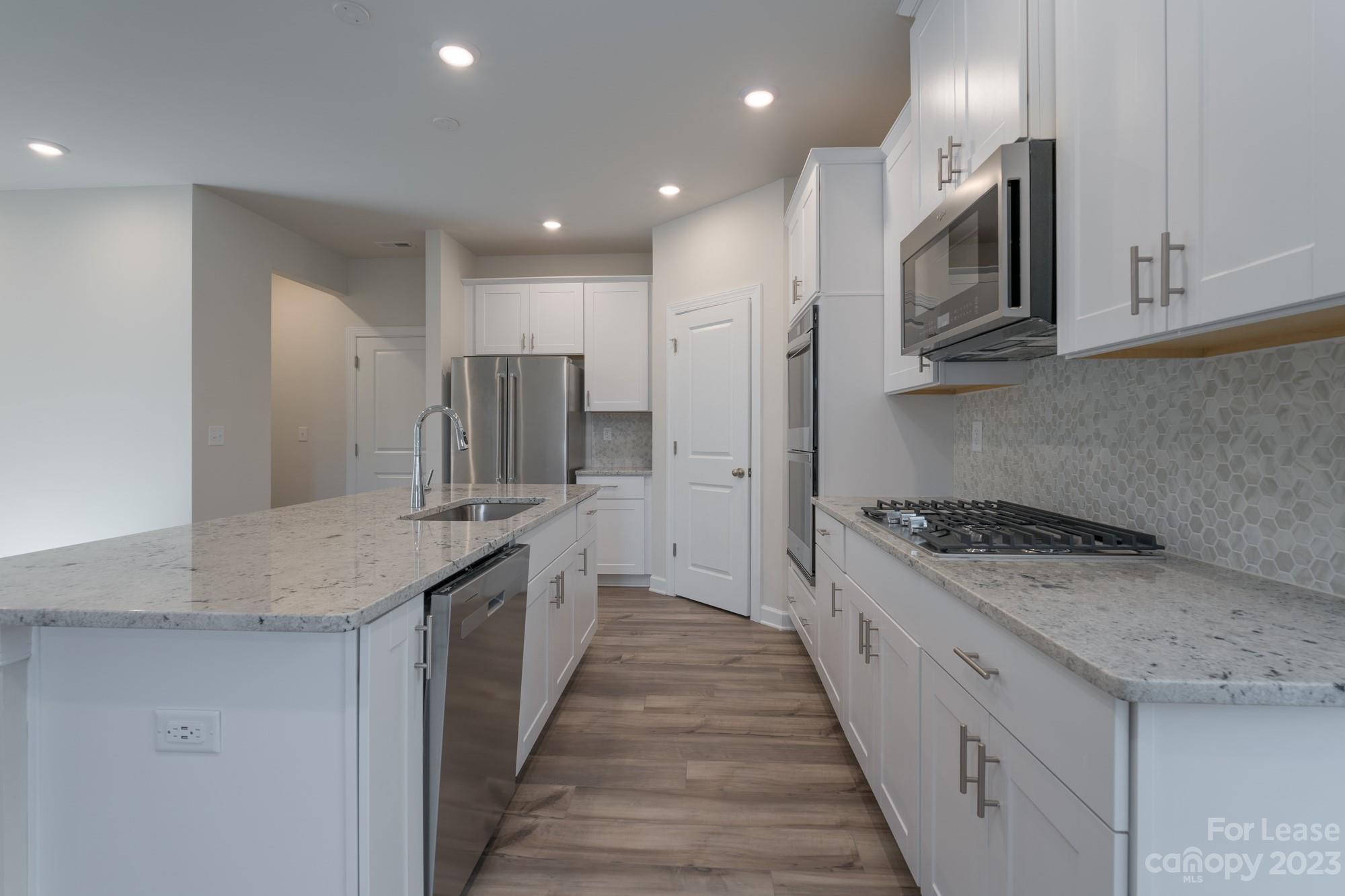 516 Cedar Knoll Circle Pineville, NC 28134 - Photo 8 of 31