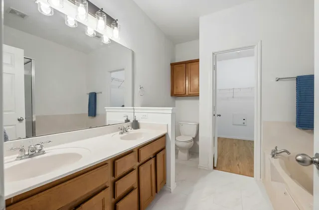 $390,000 | 1310 West Parmer Lane, Unit 2903, Austin, TX 78727