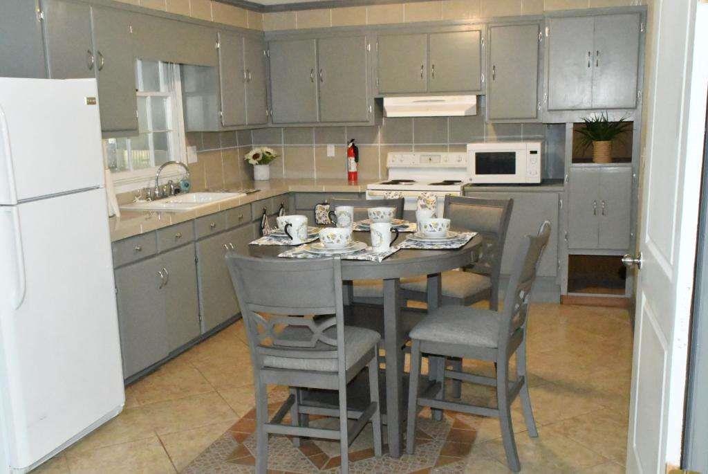 1973 Bethsaida Road Riverdale, GA 30296 - Photo 4 of 15