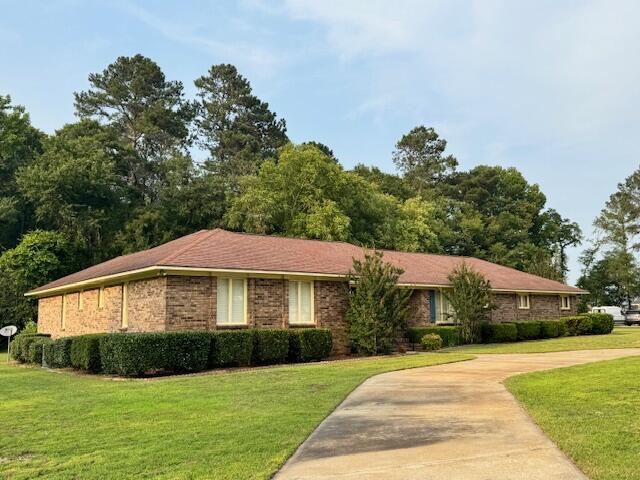 1682 Heritage Drive Manning, SC 29102 - Photo 2 of 35 IMG_8657