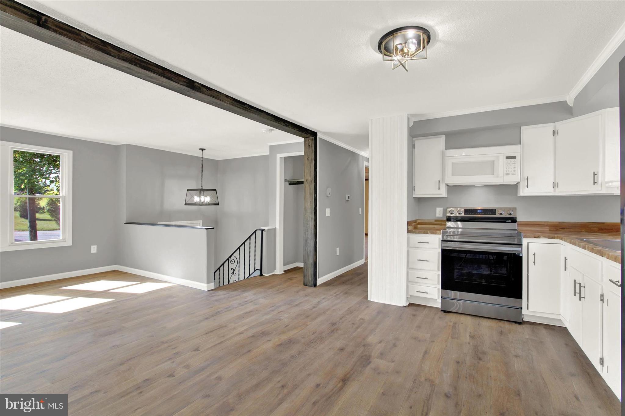 2461 Grandview Road Hanover, PA 17331 - Photo 8 of 31