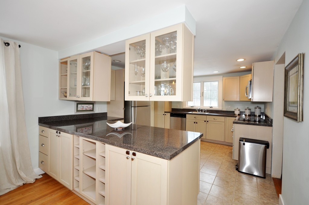 126 Gleasondale Road Stow, MA 01775 - Photo 3 of 12