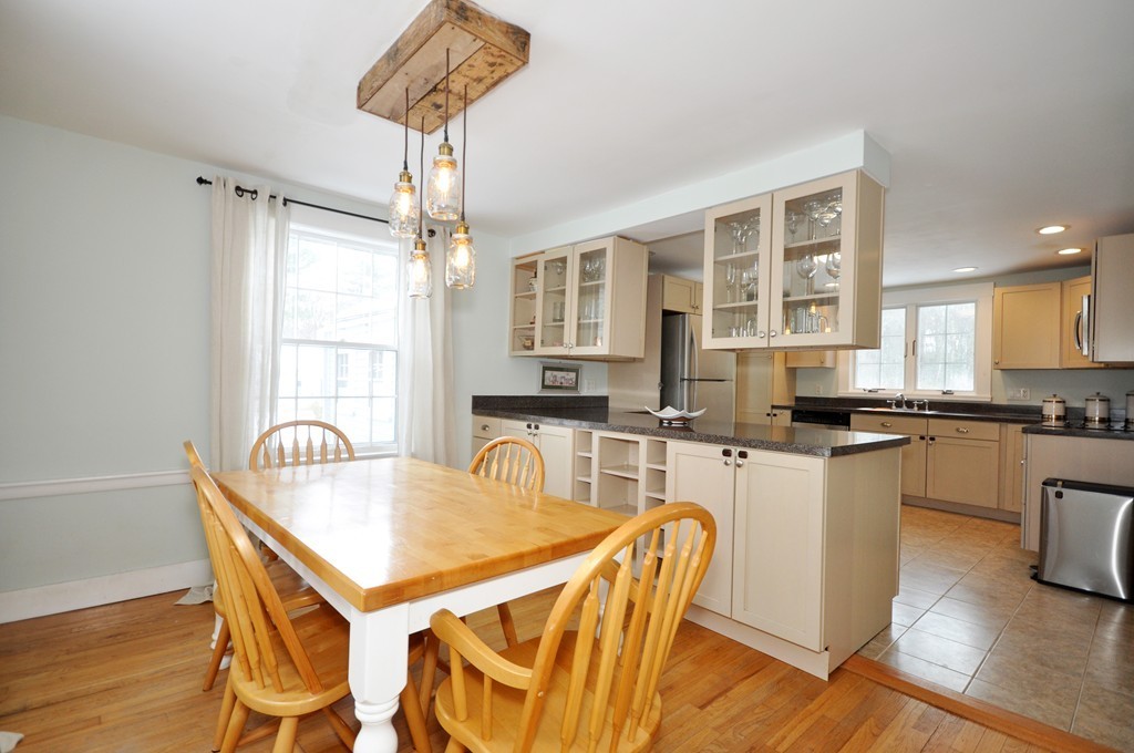 126 Gleasondale Road Stow, MA 01775 - Photo 4 of 12