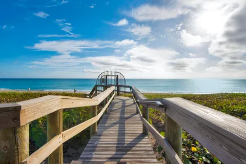$3,995,000 | 3100 South Ocean Boulevard, Unit 201S, Palm Beach, FL 33480