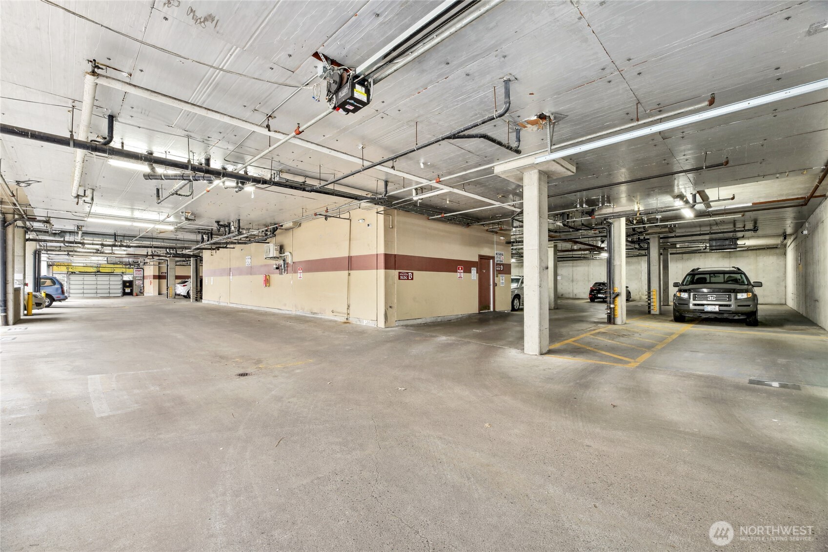 300 10th Avenue, Unit A202 Seattle, WA 98122 - Photo 13 of 15