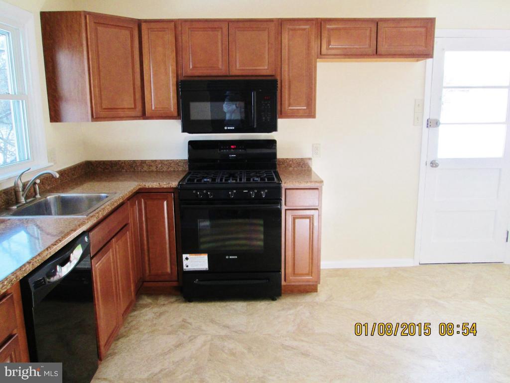 410 Hensley Street Lititz, PA 17543 - Photo 3 of 11 Gallery Image 3