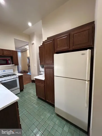 $1,400 | 2352 Eutaw Place, Unit 1, Baltimore, MD 21217