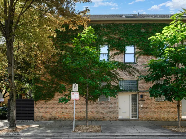 $950,000 | 1335 West Belden Avenue, Chicago, IL 60614