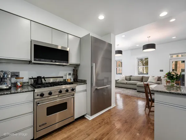 $950,000 | 1335 West Belden Avenue, Chicago, IL 60614