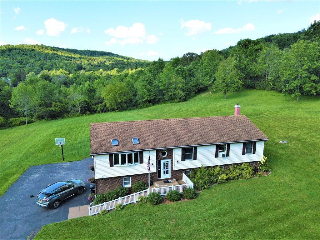 41 Crane Road Waverly, NY 14892 - Photo 3 of 25 Gallery Image 3
