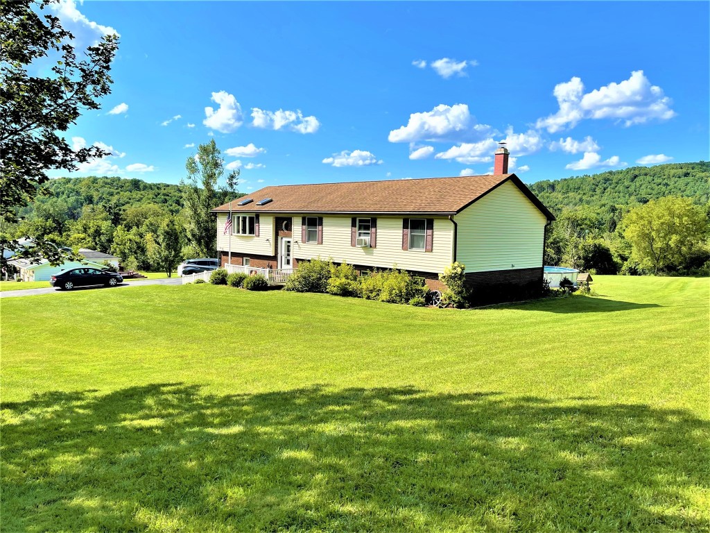 41 Crane Road Waverly, NY 14892 - Photo 4 of 25 Gallery Image 4