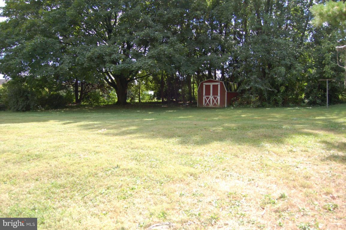 322 Gochnauer Avenue Lititz, PA 17543 - Photo 11 of 13 Gallery Image 11