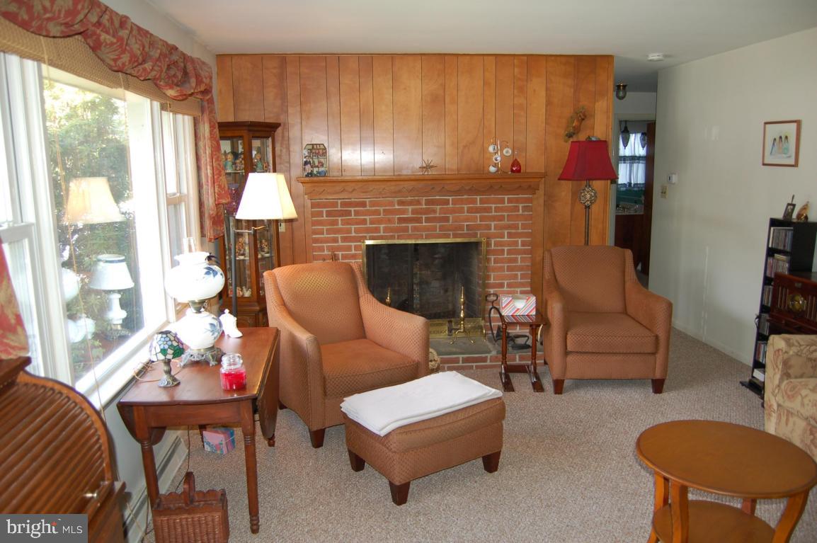322 Gochnauer Avenue Lititz, PA 17543 - Photo 5 of 13 Gallery Image 5