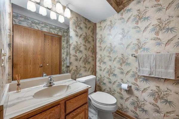 $350,000 | 1751 Pebble Beach Drive, Hoffman Estates, IL 60169
