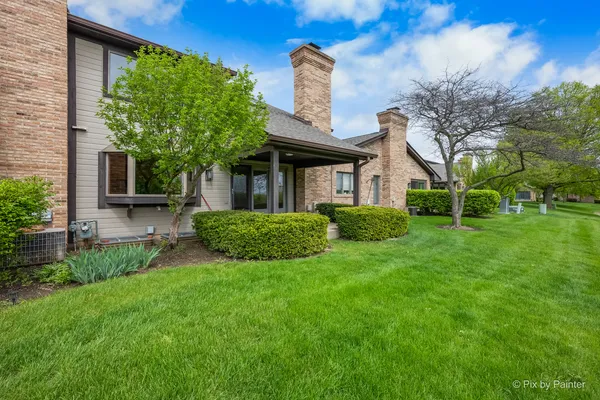 $350,000 | 1751 Pebble Beach Drive, Hoffman Estates, IL 60169